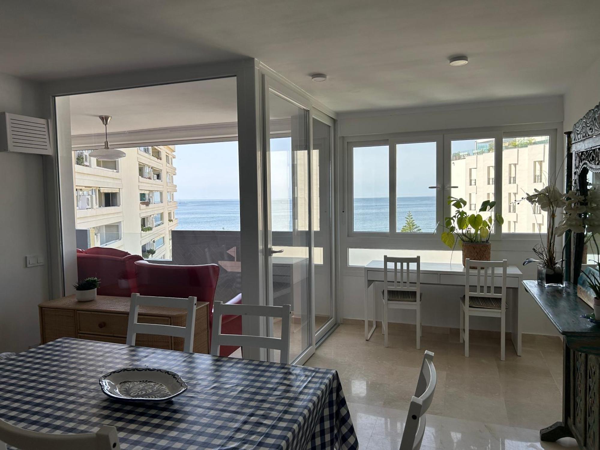 Marbella Centre Beachfront & Pool ภายนอก รูปภาพ